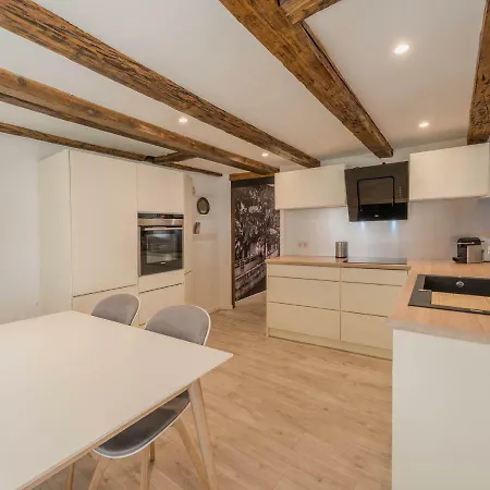 Le Carre D'or - Avec Vue Cathedrale