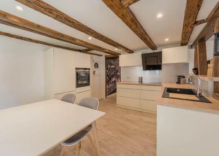 Le Carre D'or - Avec Vue Cathedrale